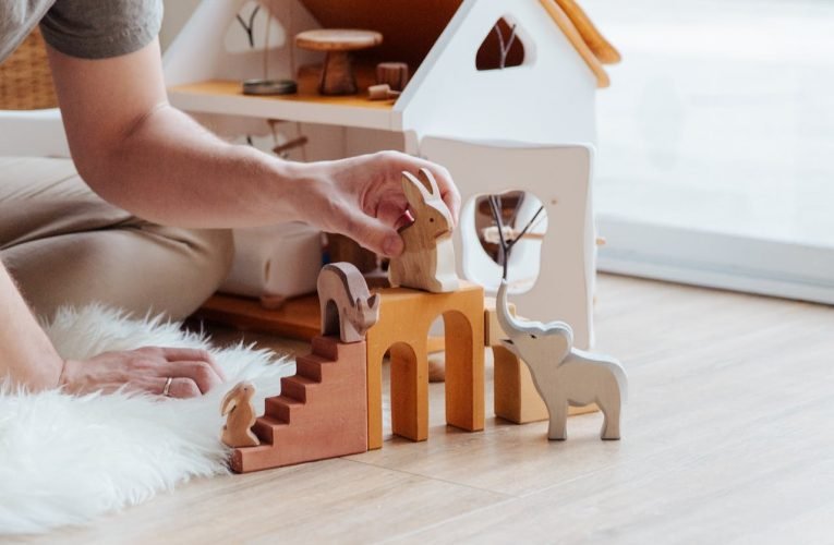 Konfliktlösung durch spielerische Rollenspiele üben